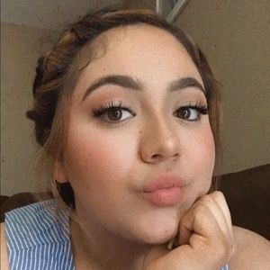 Meet your Posher, Janeth